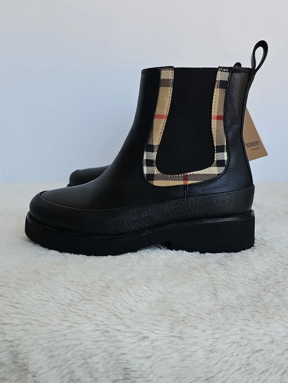 NWT Burberry Kids Vintage Check Detail Leather Chelsea Boots Black EU 32/ US 1 Y
